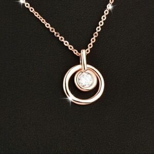NEW!! Classic Style Round Pendant Necklace